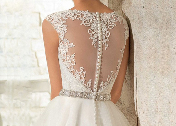 Organza A Line Lace Wedding Gown Backless Chest Heart Shaped Waist Beading