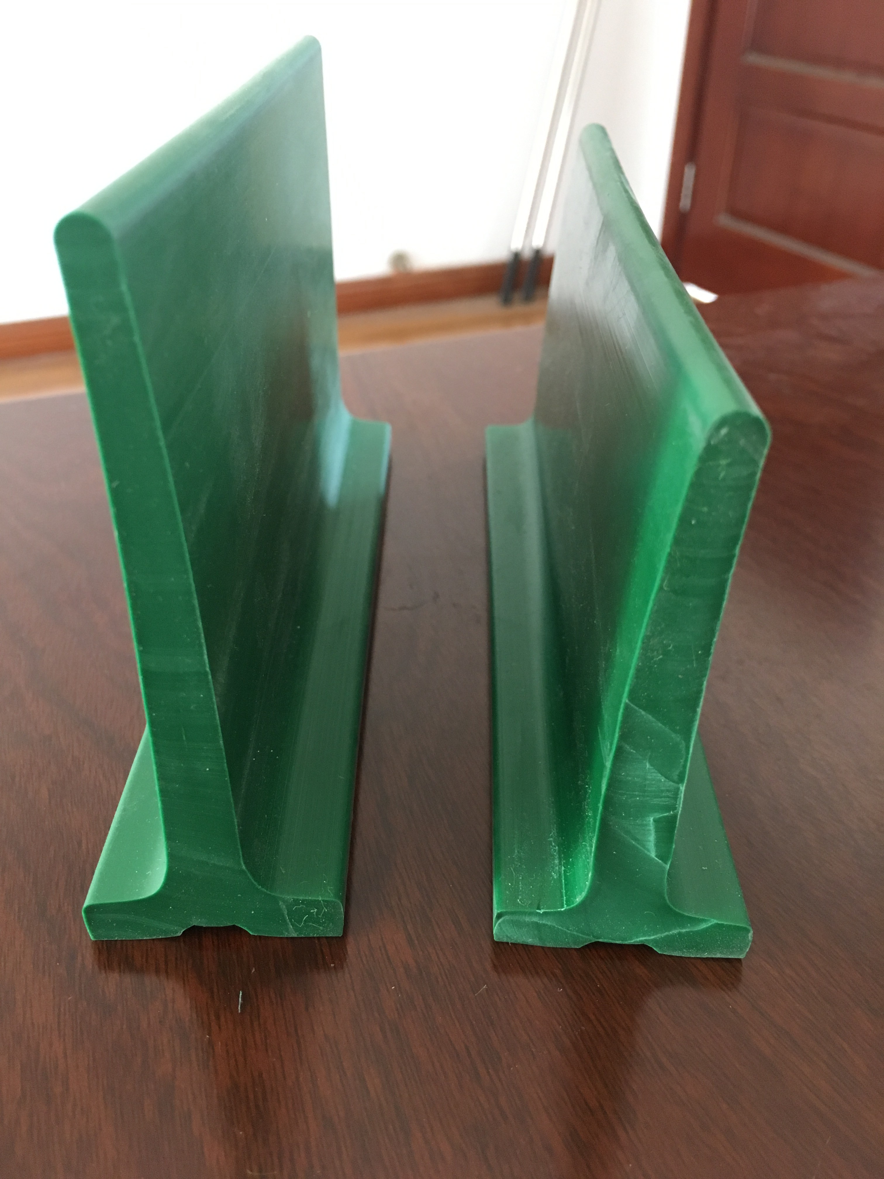 Back plate PU PVC for conveyor belts for tranmission, T profile PVC conveyor belts, baffle