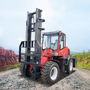China 5ton 6ton Four Wheel Off Road Vehicles Forklift Truck With Hydraulic Braking System wholesale