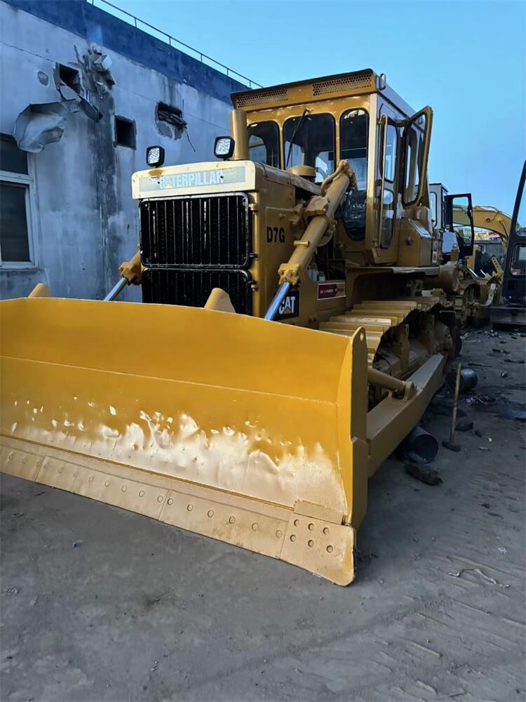 Japan Used CAT D7G Dozer/Cat D6H D6D D6G D7 D7G D7R D7H D8K Bulldozer with 2017 Year