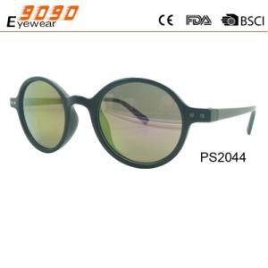 China Newest Style 2017 plastic Fashionable Sunglasses ,UV 400 Protection Lens wholesale