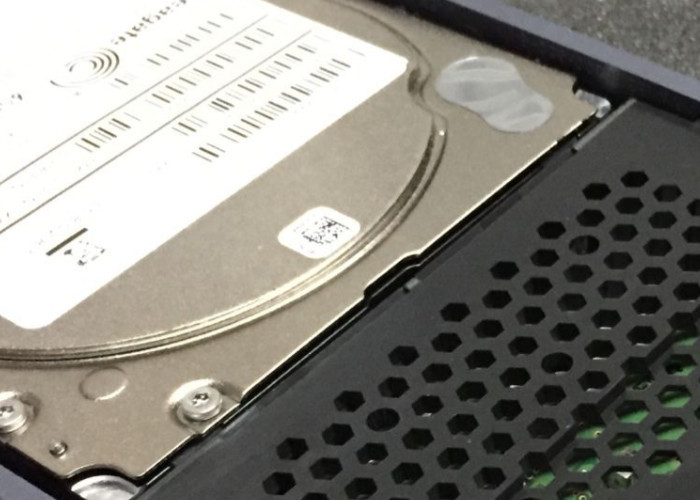 900GB 10K SAS Hitachi Hard Disk 6GB 2.5'' Size 108-00222 DS2246 X423A-R5