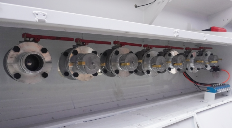 45000 Liters Petrol Tanker Trailers for Sale in Zimbabwe Harare