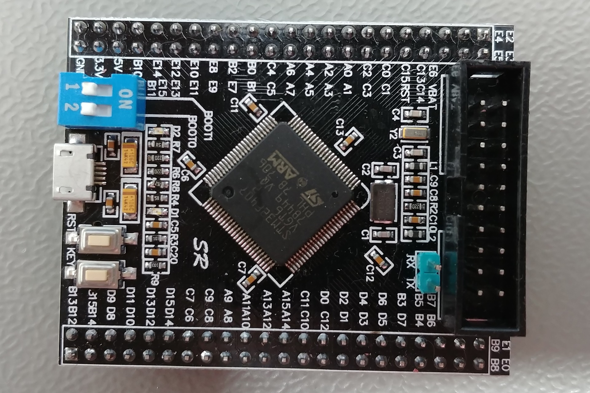 XILINX XCR3064XL-10VQG44I Semiconductors For integrated circuits XCR3064XL-10VQG44I