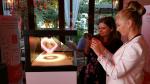 Holographic Display Pyramid,Holo Box,3D Hologram Technology 55"