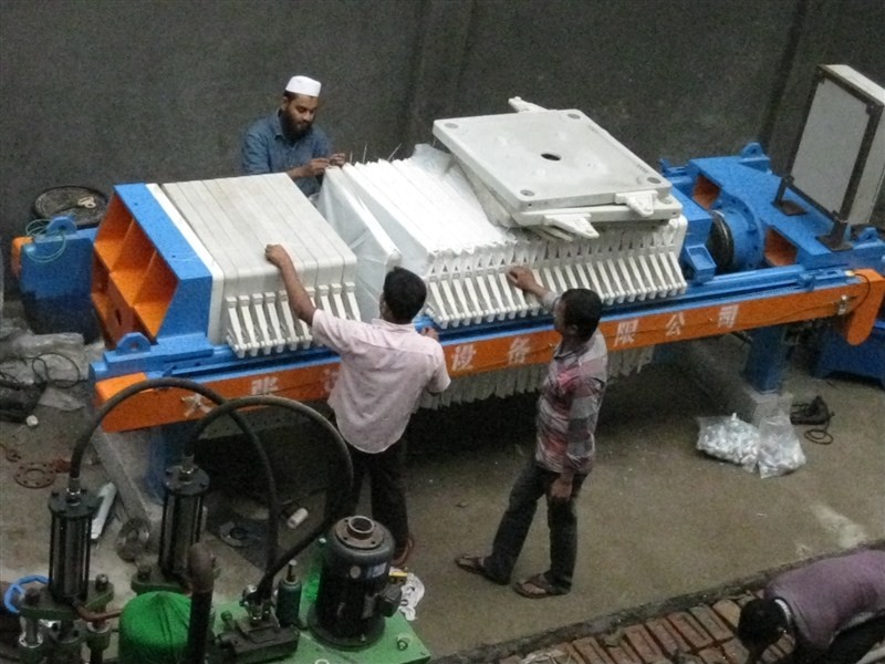 Top Grade Wastewater Filter Press , Automatic Filter Apparatus 30mm Cake Thickness