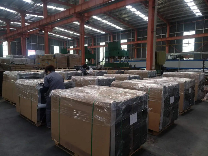 Villas Building Top Roof Tile Color Stone Coated Bond Tile AZ70 Stone Coated Metal Tile 50 Years Warranty Wave Tile