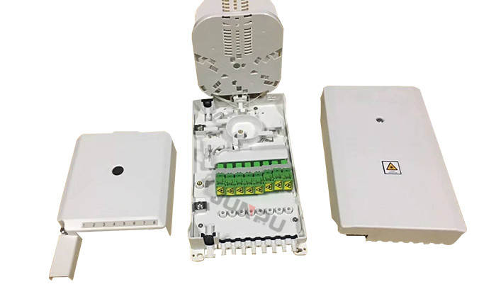 Outdoor 8 Core FTTH Fiber Optic Distribution Box 1 In 8 Out PC ABS White Color