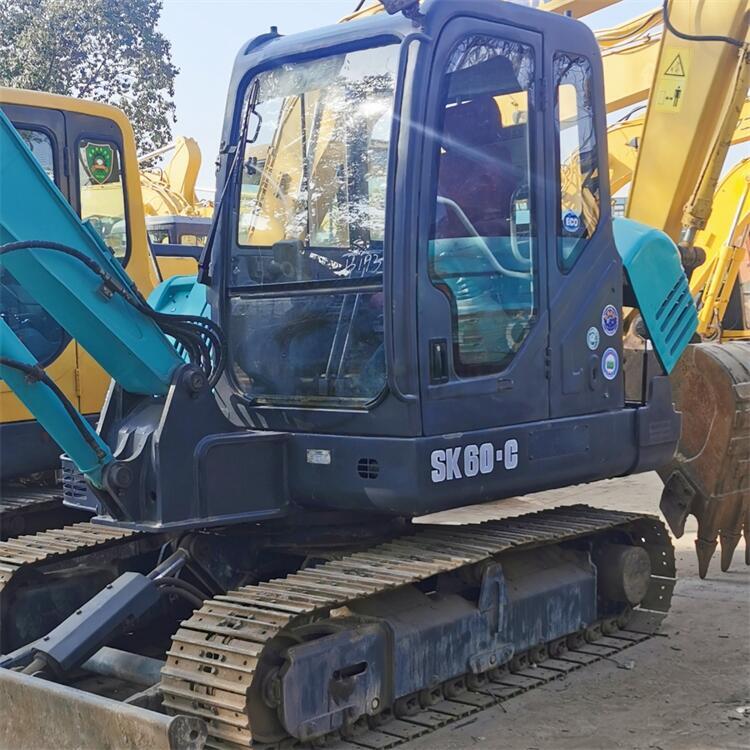 Good Condition Kobelco SK 60 Excavator Mini with 0.24 m3 Bucket Capacity in Shanghai