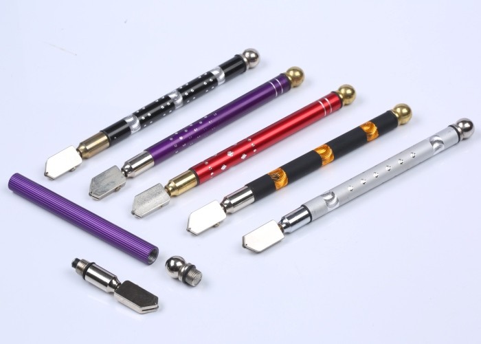 136 Wheel Angle Carbide Glass Cutter With Tungsten Carbide Wheel Tip