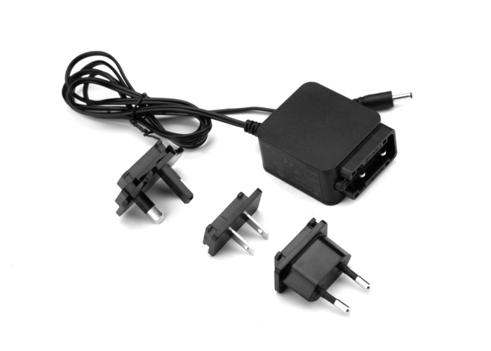 15W Max. 5V Versatile Plug Power Transformer Interchangeable Plug Power Adapter with 1A Currents