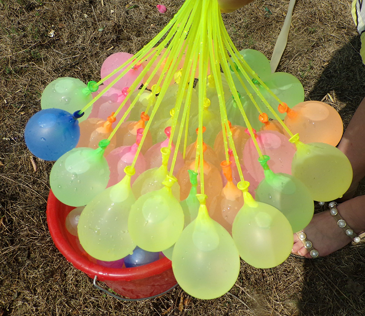 Sample 3-7 Days Quick Fill Water Balloon for Water Fighting Game Age Range 8 to 13 Years