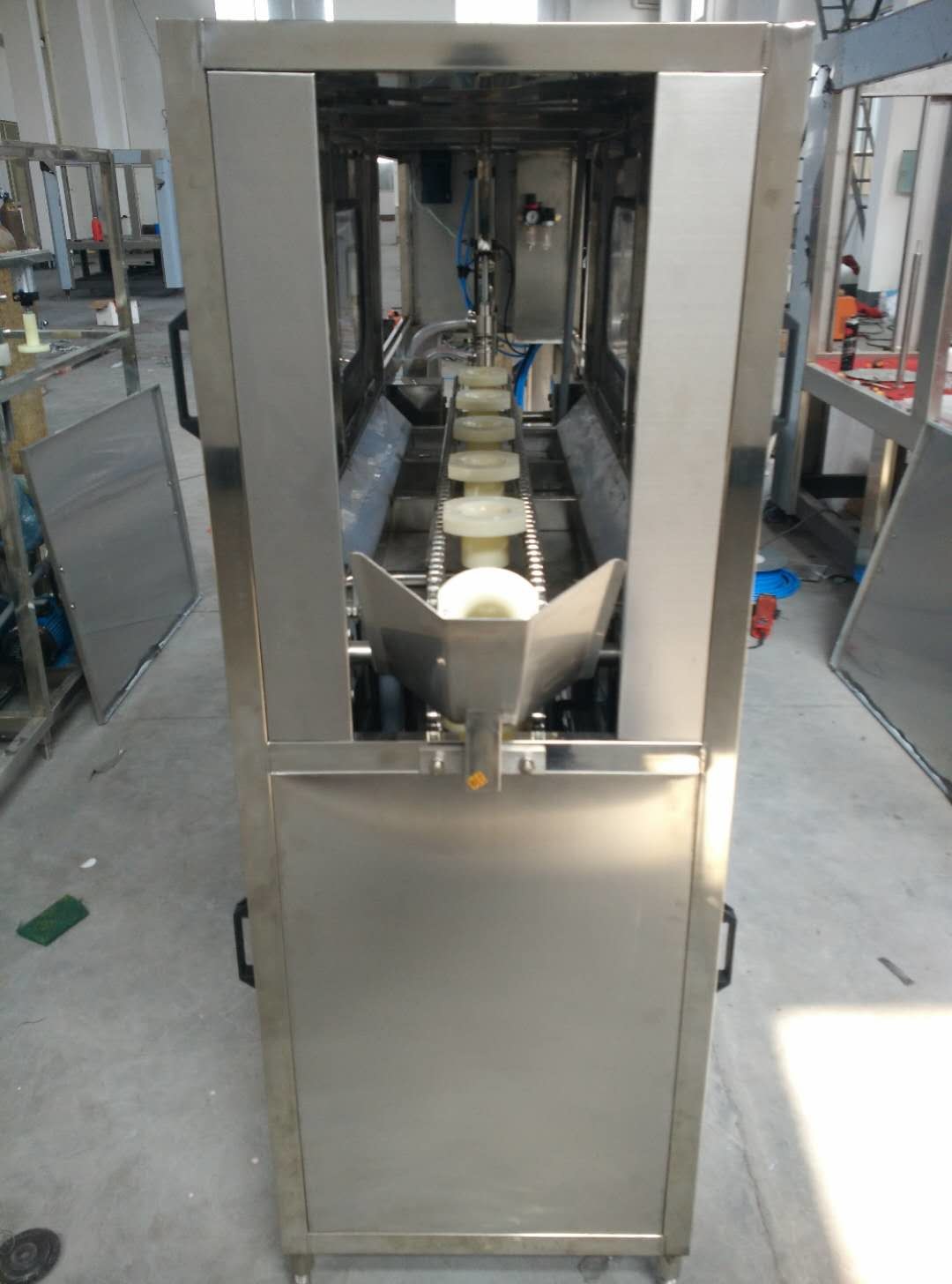 High Precision 5 Gallon Water Filling Machine 60-1500 Bottles Per Hour