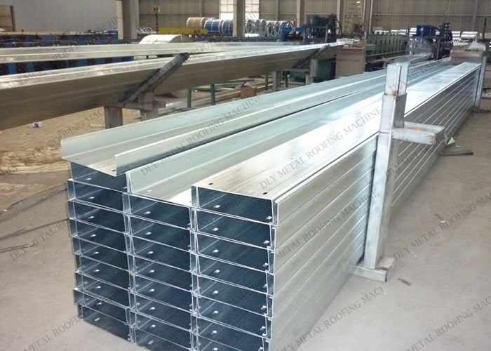 380v 220V U 22kw Purlin Forming Machine Metal Sheet Roof Panel Tile Making