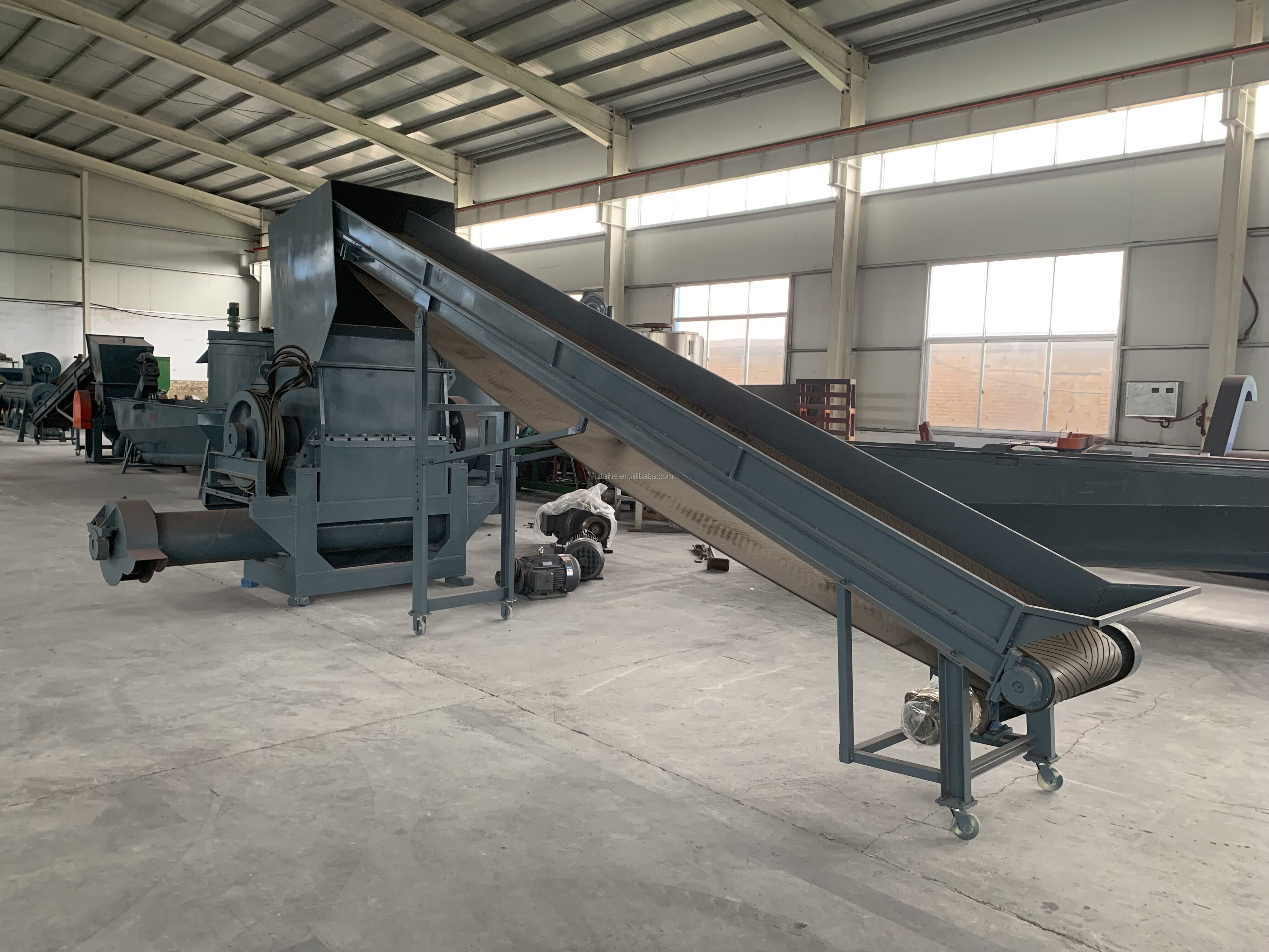 500-2500kg/H Output Plastic Recycling Machine For Washing Plant PP Woven Bags PE Film