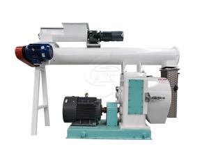 China Chicken Feed Pellet Making Machine 2T/H Stainless Steel Body Material wholesale