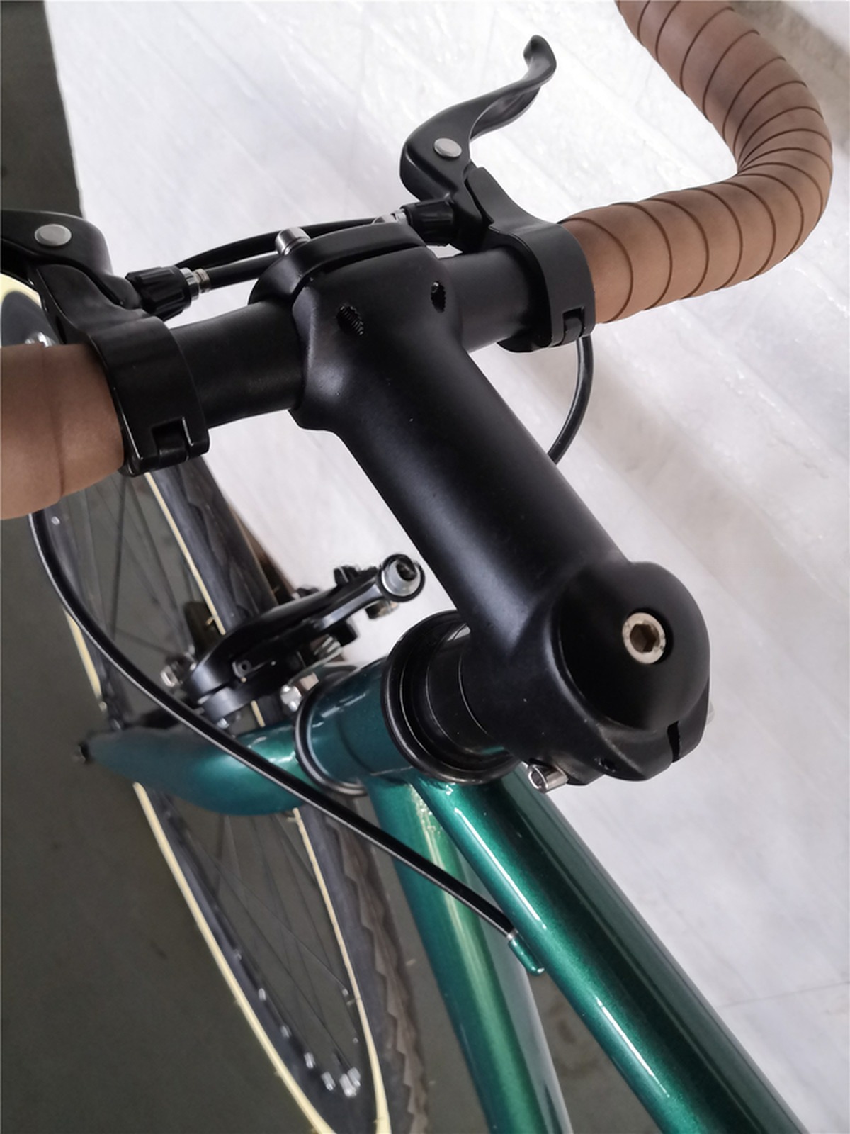 Double V Brake 700c Bullhorn Handle Bar Fixed Gear Bike for Adult Retro Vintage Classic