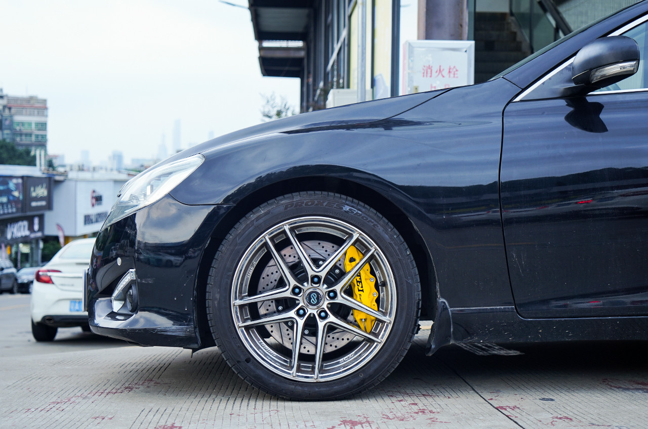 BBK For Toyota Mark X Instlled Big Brake Kit Front P60S Forged 6 Piston Calipers