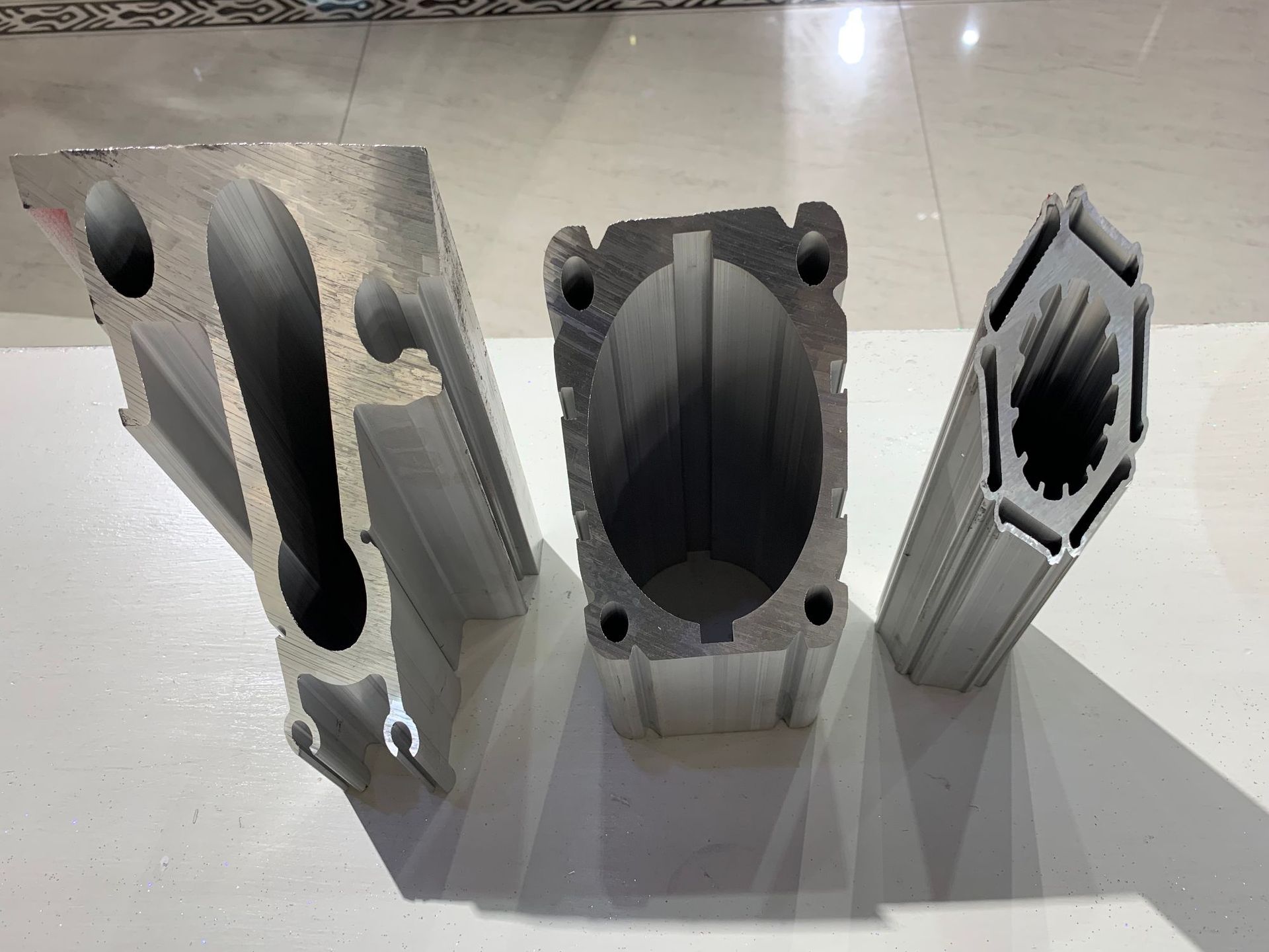 Bending Alloy Aluminum Extrusion Profiles Heat Sink Multipurpose