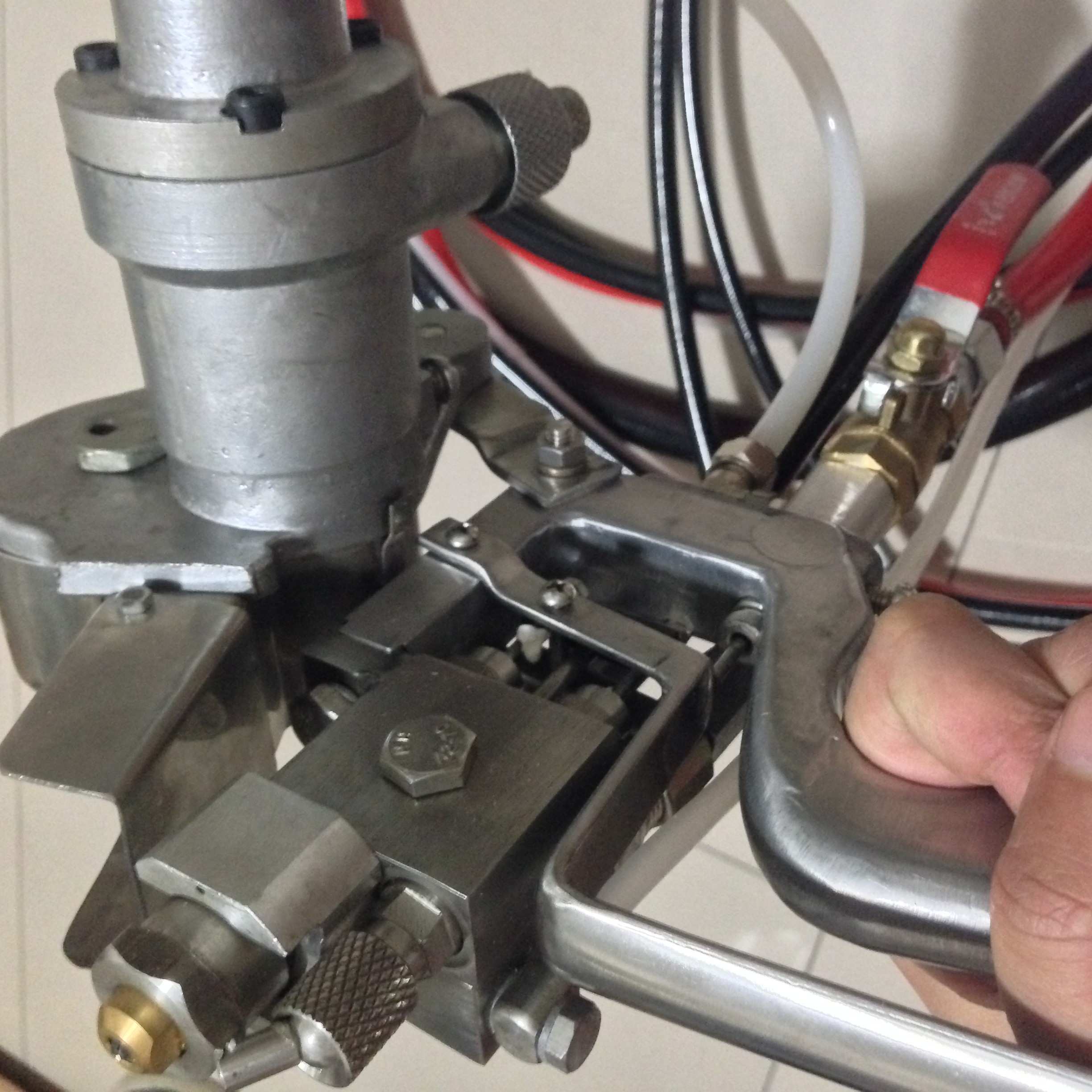 resin spray gun with chop system