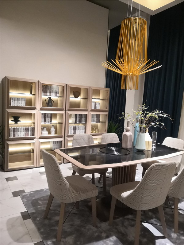 Oak wood frame structure in PU painting with Leather upholstered cushion Dining chairs made from China furniture factory
