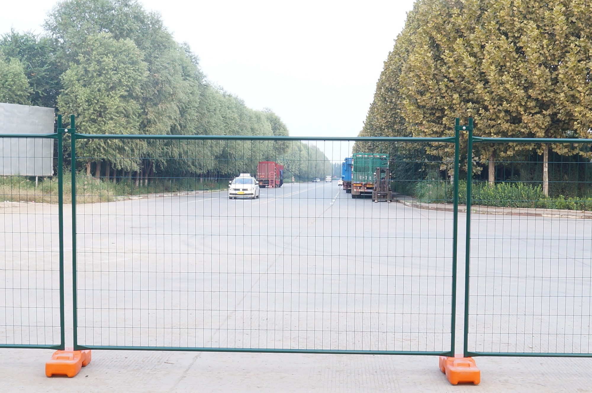 OEM ODM H2m Temporary Security Fence PVC Coated Crowd Control Fence