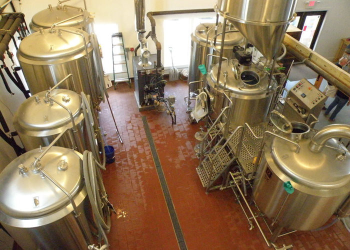 PLC Control 2000L Large Beer Brewing Equipment Stainless Steel SUS304 Steam Heating