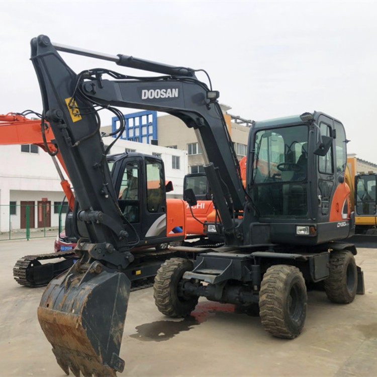 2020 Year Model Doosan DX60 Second Hand Excavator from Korea with 6 Ton Capacity