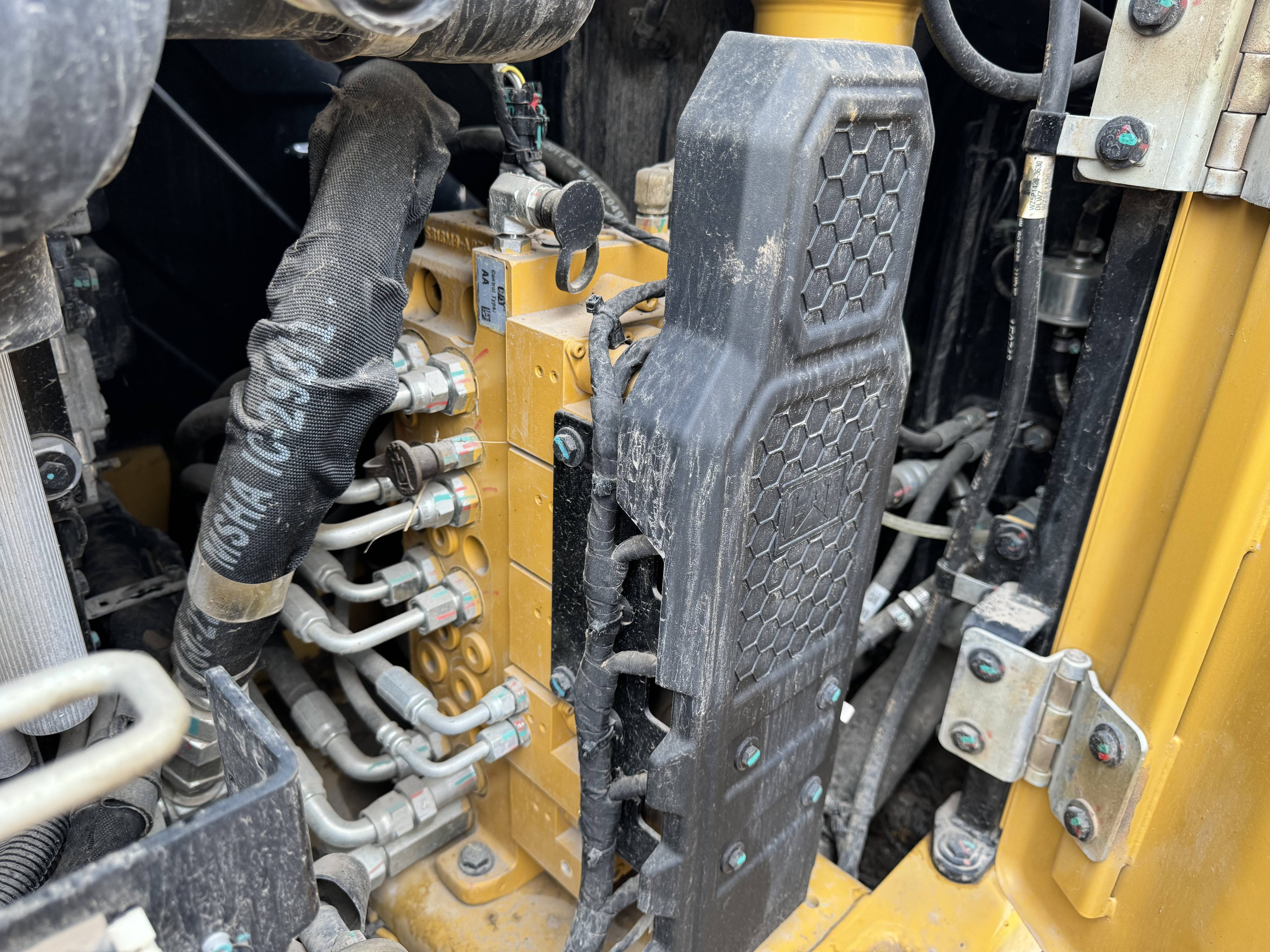 used cat excavators CAT306 digger mini excavator construction machinery
