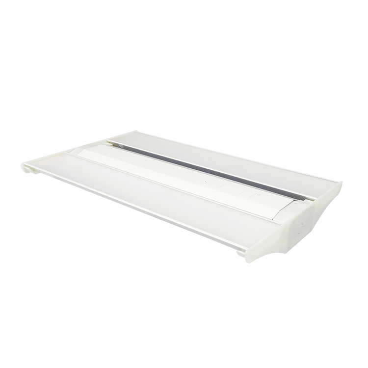 Indoor/Damp Environment 130W LED Linear High Bay Light with 50000 Hours Working Time