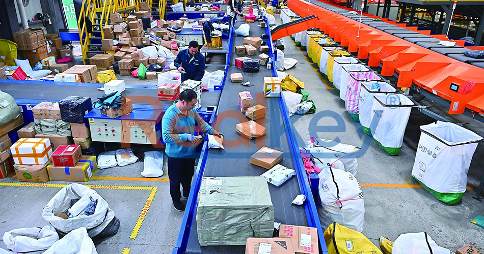 High Flexible Design Parcel Conveyor Belt Modular Conveyor System For Packaging Industry