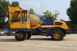 Building Concrete Mobile Mixer , Durable Small Size Concrete Mixer Machine