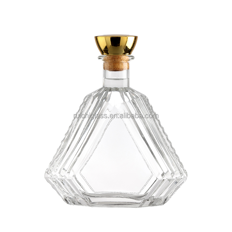 500ml 750ml Glass Bottles for Party Custom Design and Aluminum Plastic PP Collar Material