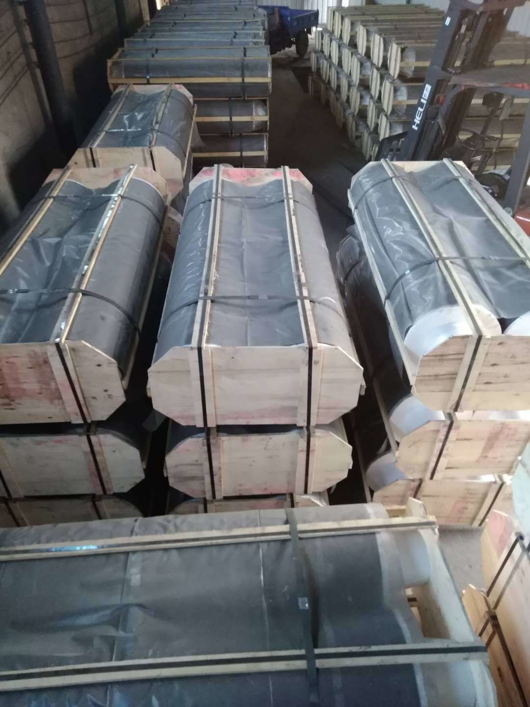 Carbon Material Refractory Products , Graphite Electrode For Steel - Making Arc Furnace