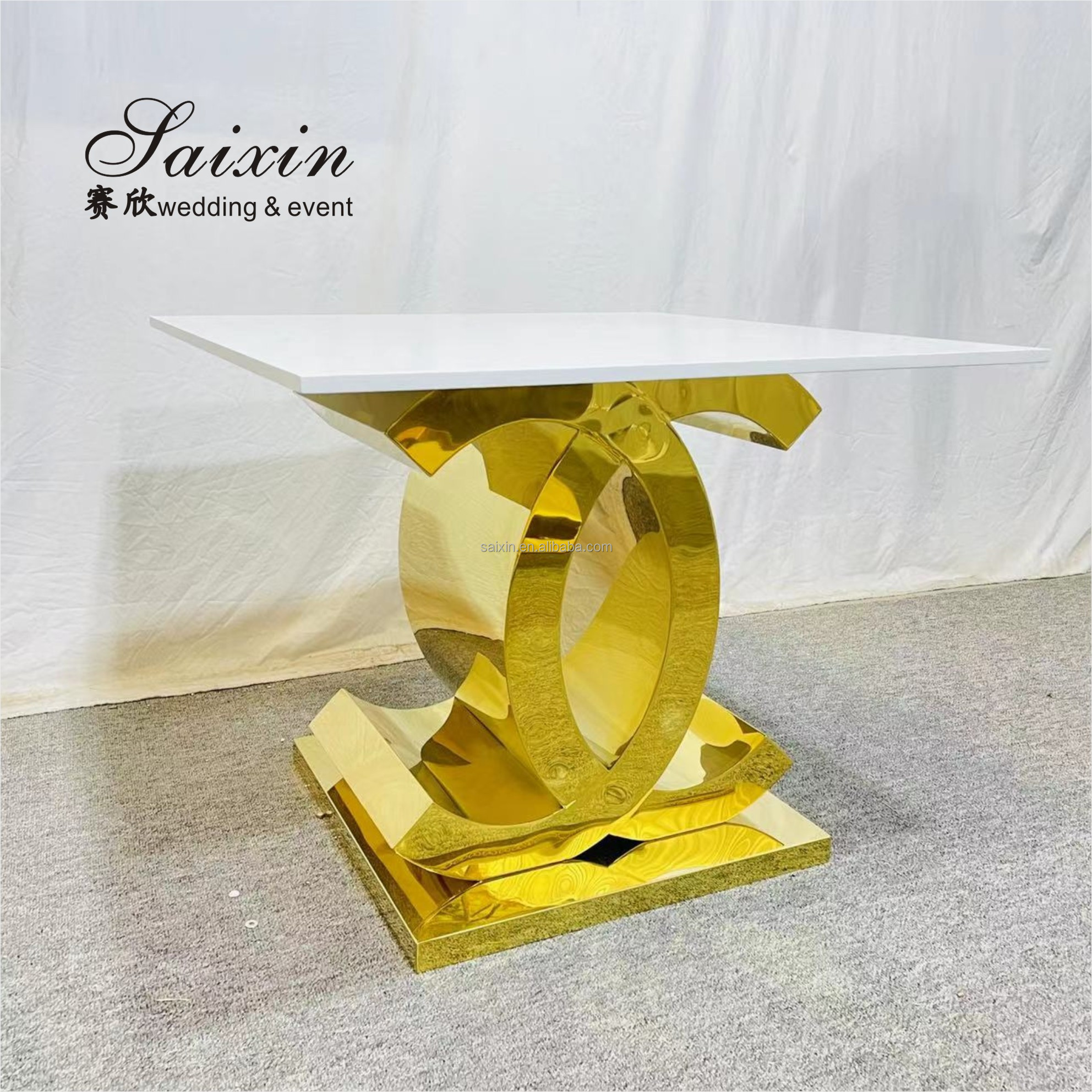 Unique gold sweetmeats acrylic stand cake table for wedding event party