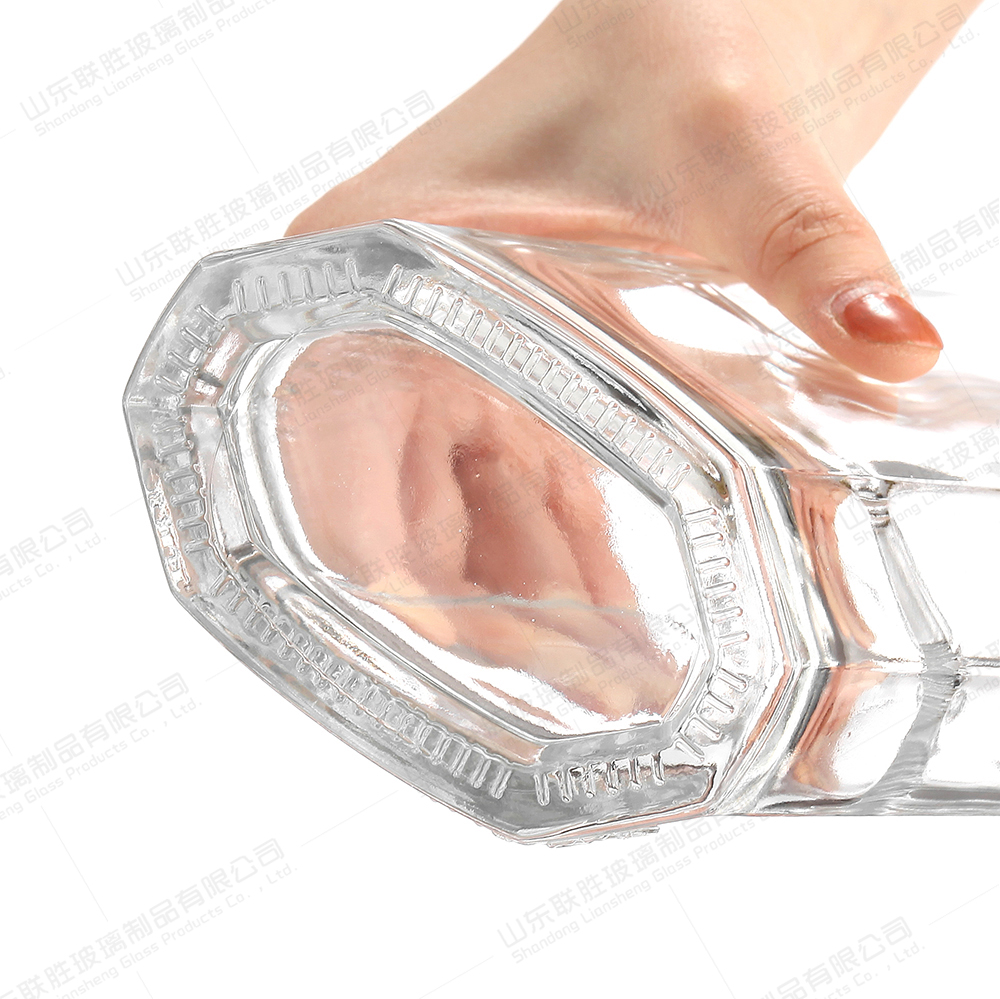Rubber Stopper Sealing Type Octagonal Flat 750ml Glass Bottle for Wine Vodka Tequila