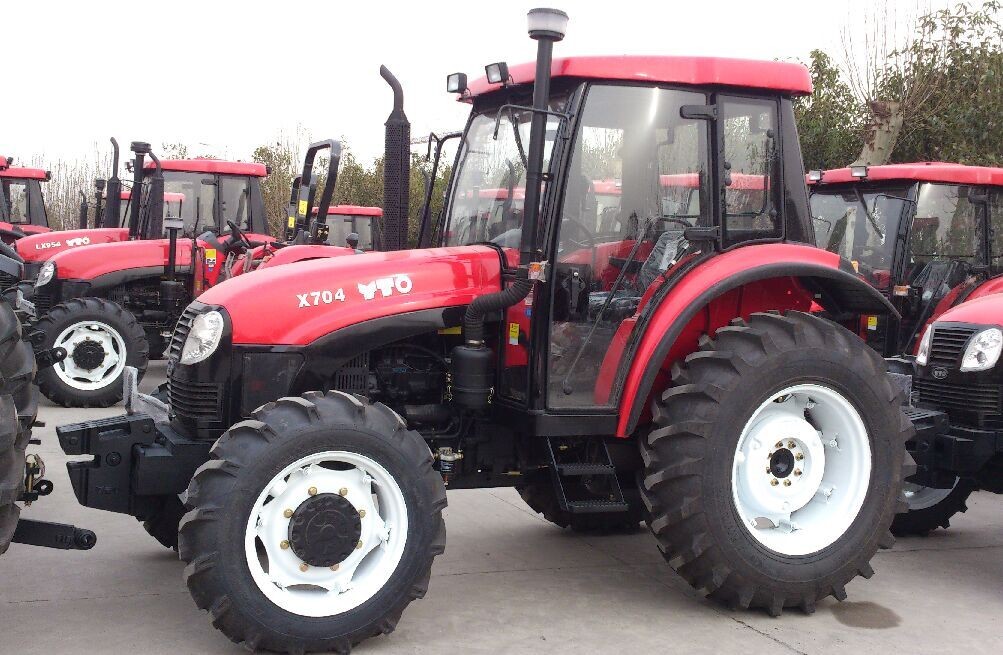 YTO X704 4 Wheel 70HP Agriculture Farm Tractor With Cabin