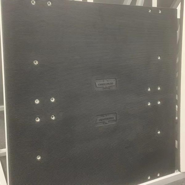 Large, Non-Slip, Strong Load-Bearing Rubber Products With Embedded Aluminum Plates For Internal Racecourse Access