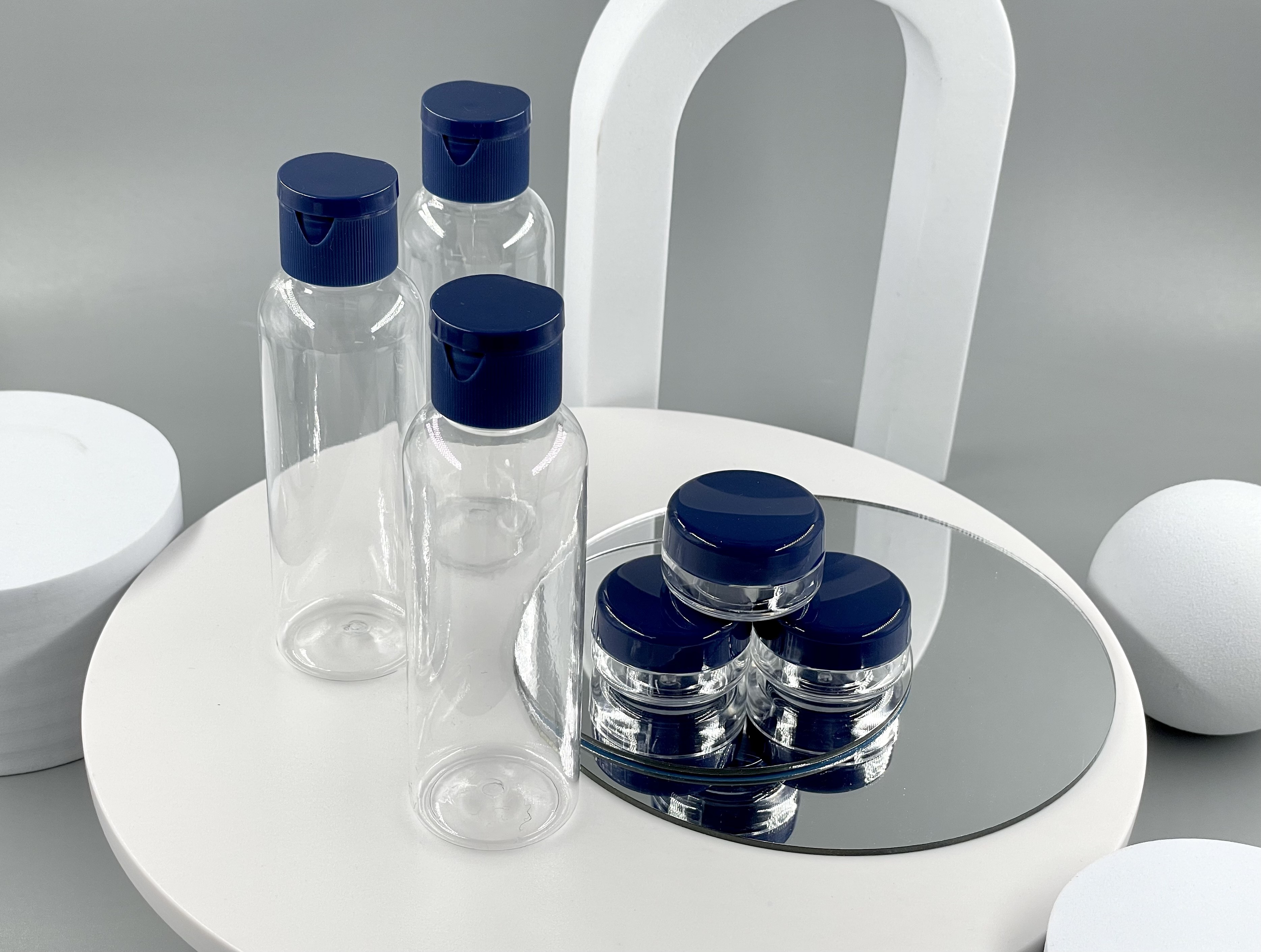Customized Colors Refillable PET Bottles and Cream Jars for Travel Size Personal Care