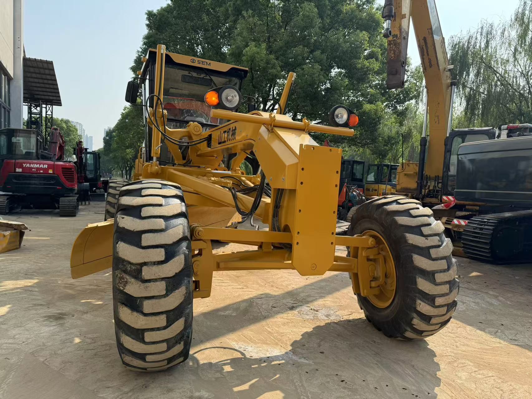 SEM919 915F/917F SDEC Engine 3059mm Road Construction Machines Motor Grader For Sale