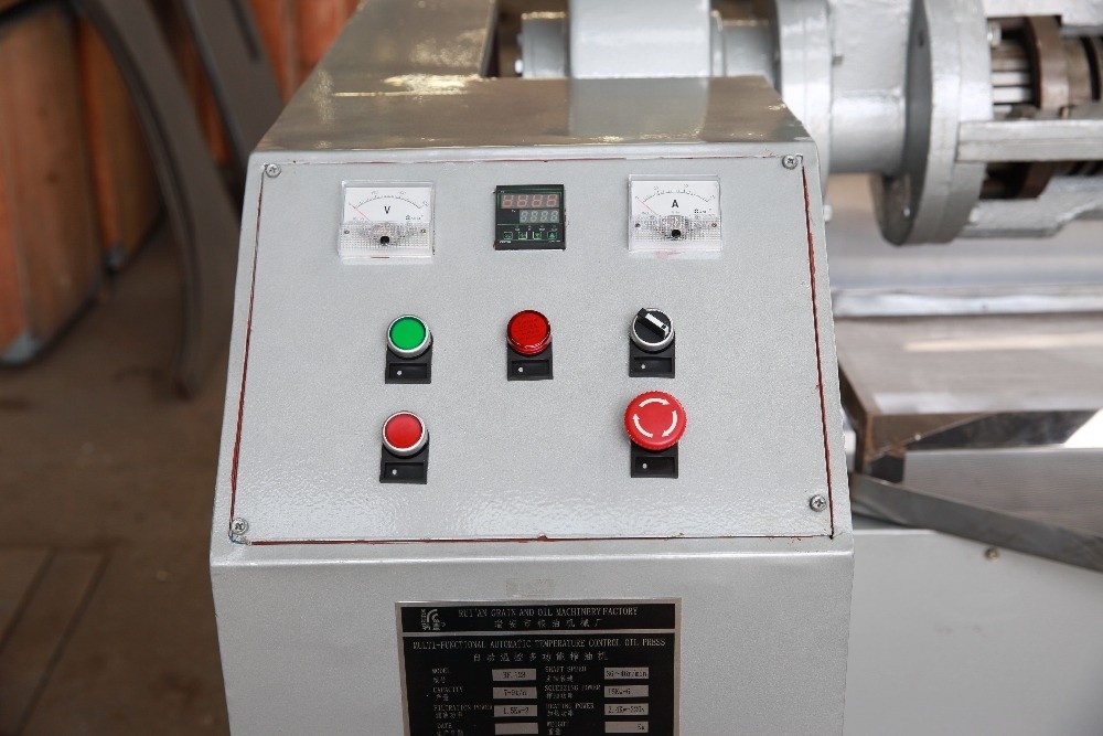 RF130-A Screw Press Oil Expeller , Coconut Oil Expeller Machine With Air Pressure Filter