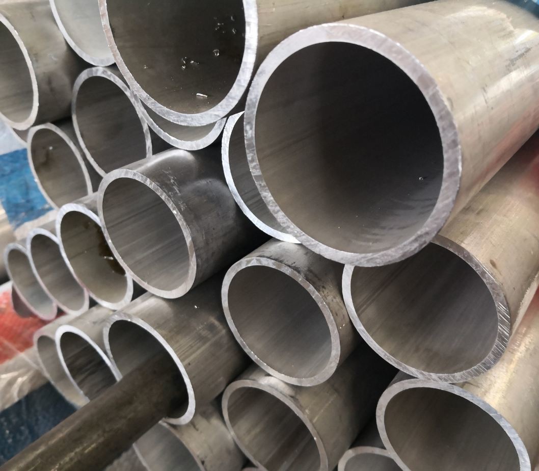 Structural Aluminum Round Tubing Mill Finish Surface Treatment For Military Equipment