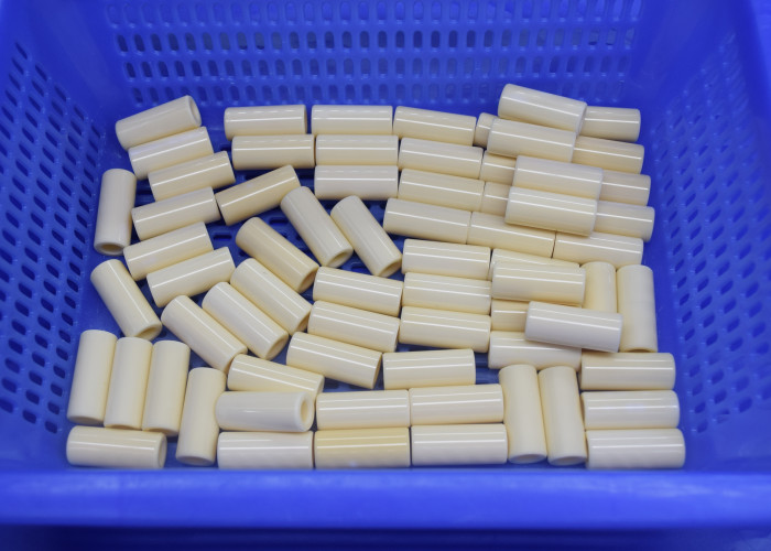 Refractory Zirconia Ceramic Piston Sleeve / Insulator Valve With Metal Parts