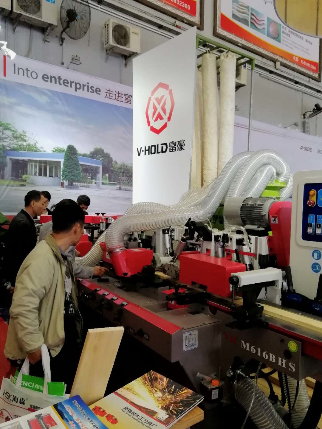 Medium Duty 160 Mm Working Width Six Head Moulder High Rigid Body Structure For Sauna Board