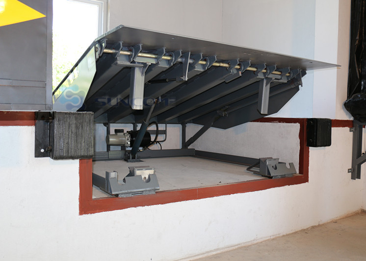 Loading / Unloading Area Hydraulic Dock Leveler 50HZ With Push Button