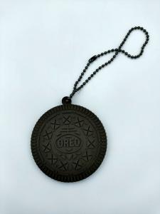 China Soft Custom Pvc Keychain Keyrings Innovative Reusable OREO Design wholesale