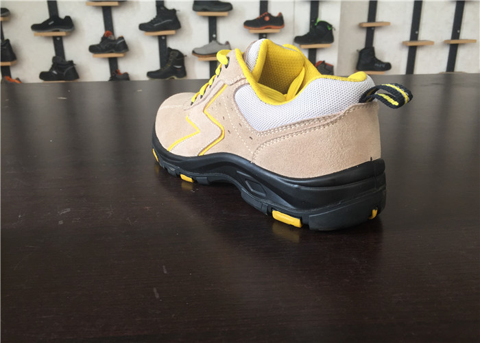 Formal Stitching Even Rubber Safety Shoes Lightweight Abrasion Resistant