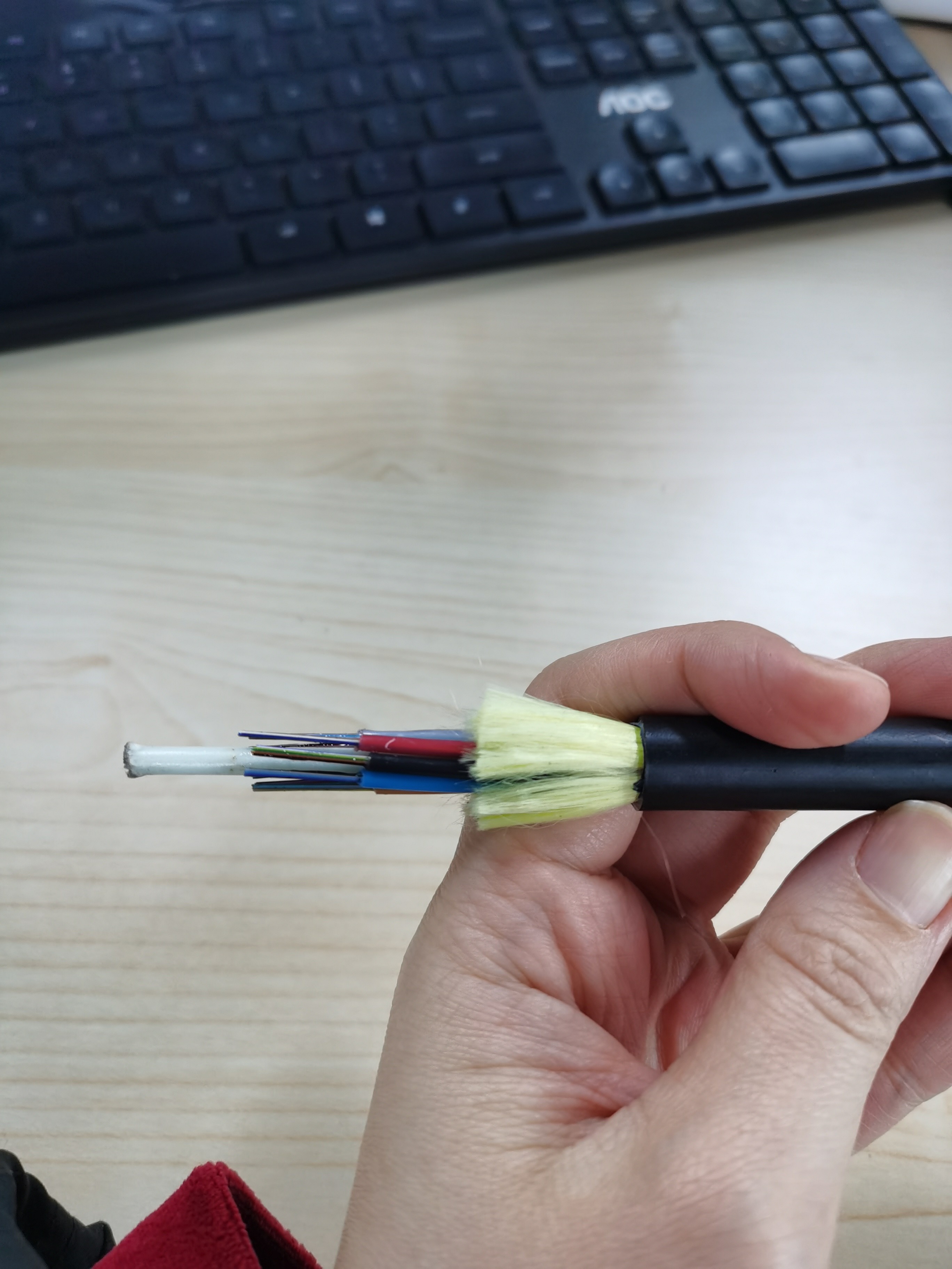 All Dielectric Self - Supporting Span 100m Fiber Optic Cable ADSS 6 12 24 48 Core Outdoor