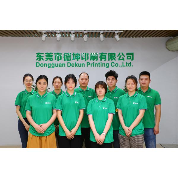 Custom Logo Recyclable Grey Board Gift Bag with UV Printing