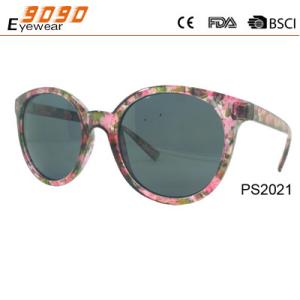 China Newest Style 2017 plastic Fashionable Sunglasses ,UV 400 Protection Lens wholesale
